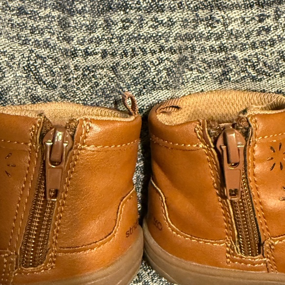 Stride Rite Irina Boots - Picture 5 of 8